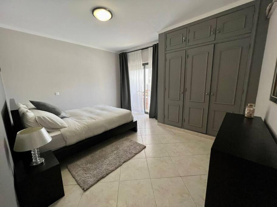 Luxury Modern Beach Apartment Quarteira Exterior foto